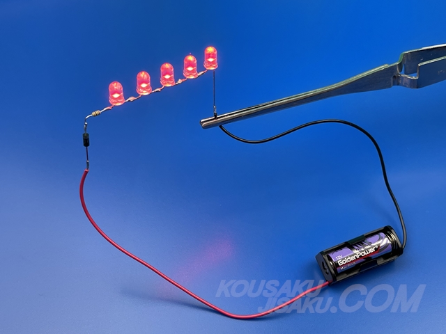 赤LED5本直列点灯状態14.4V回路